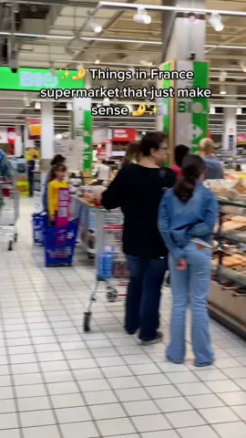 ✨Daddy✨ is one of the biggest brands of sugar in #france #supermarket #culture #french #carrefour