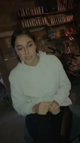 Bocs, eszek alatta😆 @hannacsorvasi10 #fyp