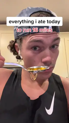 All the food i eat to tun 16 miles #foryoupage #foryou #fyp #4up #4yp #college #whatieayinaday #collegelife #health #Fitness #nutrition #gains #protein #food #eating #diet #elvis