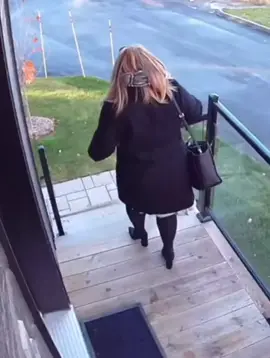 Repost: @risateaspasso 😂 #cadute #divertenti #perte #neiperte #vola #caffè #bh #global #scale #acqua 😜🤣🤣