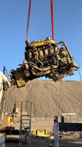 Camion Minero 785c #desmontaje de #motor #equipopesado #caterpillar #viral #video #fypシ
