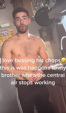 Matthew and heat DO NOT get along 🤣🤣 the ac stopped working because we had a heat wave the other day and this is probably Matts biggest nightmare 🤣🥵#familiarestrepo #strepsiblings #fyp #colombianfamily #colombianos #colombiana #brother #foryoupage #ac #centralair #aireacondicionado #broken #heatwave #matthew #healthadepopit  #heat #suffers #funny #hilarious #teasing
