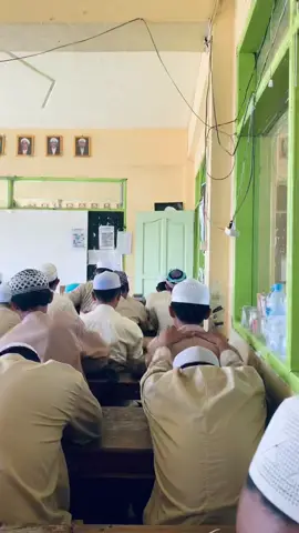 #santripondok #darussalammartapura #fyp  kelas dua ulya ppd