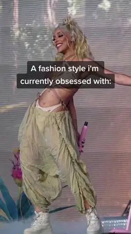 !!Fake body!! Fake everything!! #inspiration #aesthetic #aesthetic #mutuals #moots #pinterest #dojacat #subversivebasics #fashion #fakebody