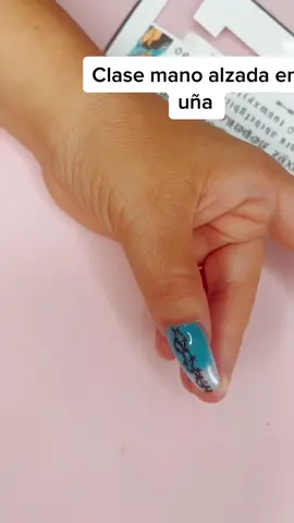 #nailsart #nailsartvideos #aprendamosjuntas #mundodelasuñas #sigueme_para_mas_videos_asi #manoalzadanails #nailart #nails #nailacrilyc #fanscarolg #carolg 💙