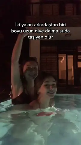 Bir bırakın da ben de yüzeyim yauv #fyp #sunshine☀️ #kesfet #twins @selenaemilii