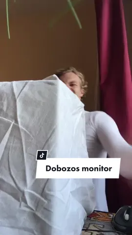 Ki szerette még a dobozos monitort?😁😁#kapilevente #nagyanya