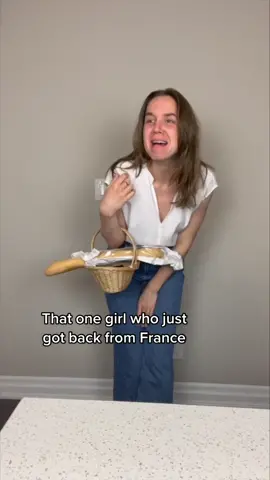 Her name is Abigail-Hope MacKenzee 🥖 #france #paris #tourist #touriste #americantourist #satire #fyp