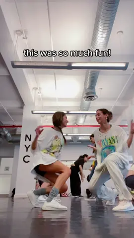 this was such a great workout + fun learning experience 💫 #housedance #danceclass #fyp #nyclife
