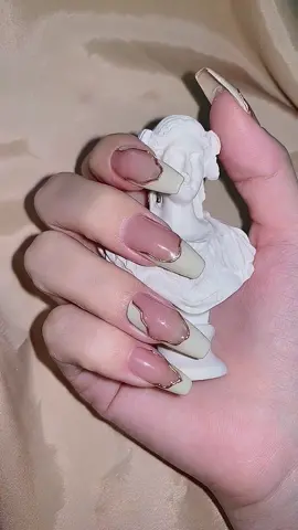Making gradients is easy#nails  #nailart  #u  #manicure  #nail  #gelnails  #foryou  #foryoupage