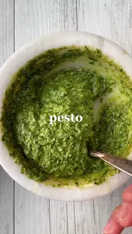 Easy home-made vegan pesto! Ditch the processor and bring out the mortar and pestle, I promise the results are so worth it 🍃🍃 #vegan #plantbased #pesto #veganpesto #EasyRecipe #recipeidea #asmrfood #fyp