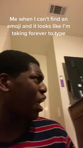 2 mins later: 🙂 #emoji #embarrassing #texting #textingproblems #fyp #foryou #foryoupage #dumb #😭