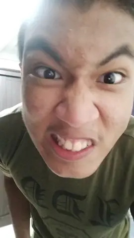 ดูด ดม ดีด หลอน