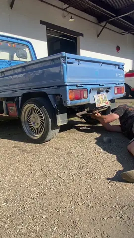 Where sgould i stash it on his car? 😳