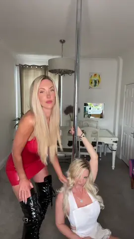 I like to keep @paigestarr21 in her pinny because she makes a fantasic omelette 😋 #followmeoninstagram #fyp #talltok #tallgirltok