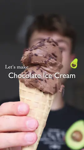 AVOCADO CHOCOLATE ICE CREAM 🤤 no churning, but 100% creaminess! #EasyRecipes #vegan #healthyrecipes