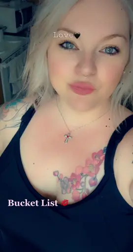#bucketlist2022 #badasswomen #loveyourself #fyp ##36 #beautiful #wink #happy #nervous #ididit