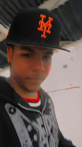 #etiqueta a tu pana😂