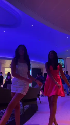 i miss our cruise friends 😝😝