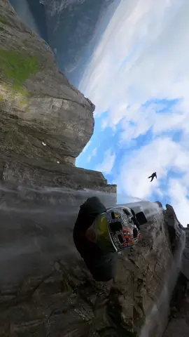 3,2,1 bitcoin #bitcoin #base #sky #fly #skydiving #jump #viral #ono #stunt #waterfall #migos #Summer