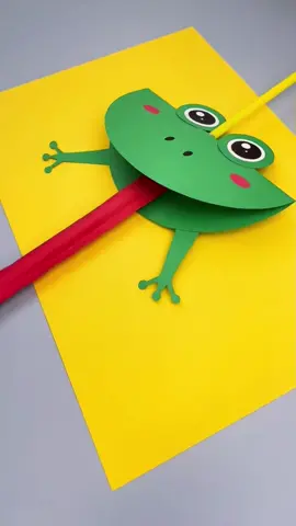 This little frog that sticks out its tongue is so much fun!  Do it now!  #parent-child crafts #handmadediy #children's handicraft #creativehandmade #self-made toys