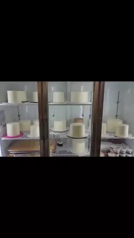 Make a plan and you can do this many cakes a week to! #cakedecorating  #caketutorial #cake #bakers #foryourpage