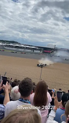 F1 Silverstone start crash! Unbelievable!! #f1 #silverstone #crash #wow #fyp #f1crash