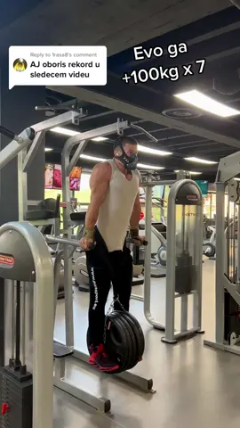 Reply to @1rasa8 ko moze ovo da obori ajde sada da vas vidim 💪😎,tagujte nekoga u komentaru da proba💪 #fyp #foryou #gym #dips #workout #muscle #strong #viral #novisad #srbija #fit #Fitness #fitnesschallenge