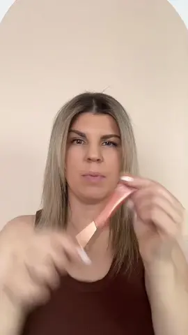 Trying out the @mcobeauty Highlight &Glow Wand in Peach Glow 🍑 half price until tuesday at @woolworths_au !! #mcobeauty #woolies #beautyhaul #blush #aussiemum #fyp