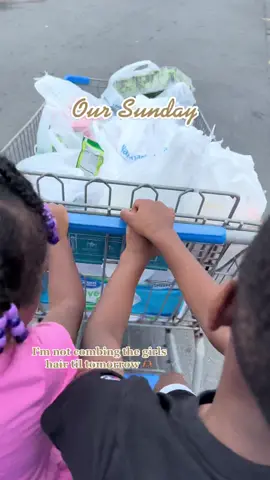 Life of a mom 🥰 Our Sundays have been pretty chill because of summer break ❤️