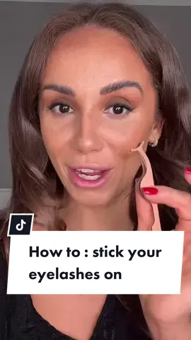 These tweezers from @Amazon will make sticking eyelashes on so mucg easier!!!  #eyelashes #eyelashtutorial #eyelashtweezers #howtoeyelashes #amazonfinds #makeuphacks #falseeyelashes #falseeyelashtutorial #howtomakeup #tipoftheday #tattilashes
