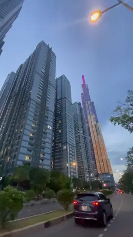 Chao Sài Gòn ta về Hà Nội