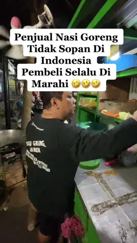 #surabayakuliner #kulinersurabaya #kulinersuroboyo #kulinersby #fyp #fypシ #viral #nasigoreng #nasigorengviral #kulinertulungagung #tulungagungkuliner #exploretulungagung #kulinerjawatimur #kulinerjatim #kulinertiktok #kulinerindonesia