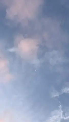 bulannya cantik, bukan? #sky #moon #fyp #fiction