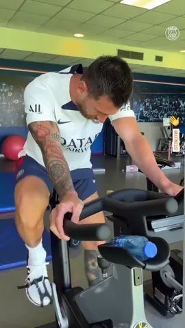 Lionel Messi volvió a entrenar con PSG 👑🇦🇷 #LionelMessi #PSG #Futbol