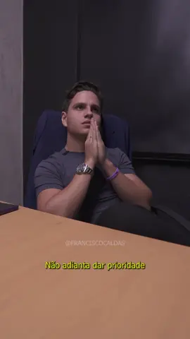 Pare de colocar os outros como prioridade se você é sempre uma segunda opção!