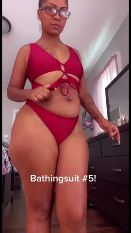 #fyp #parati Bathingsuit #5! Gained so much weight that half of my new bathinsuits dont even fit! Carne land!