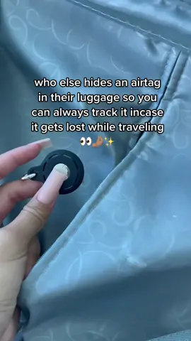 game changer. on my storefront under travel if you want it the same day💖 #fyp #foryou #foryoupage #amazon #amazonmusthaves #amazonhaul #packing #packingvlog #traveltips #tips #airtag #luggage #travelhacks