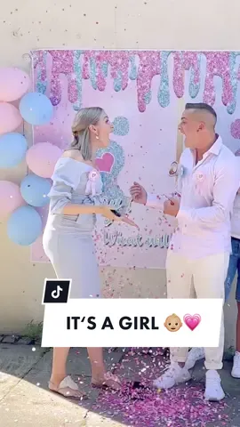 IT‘S A… 👶🏼💗💙 Mehr auf Ig: aliciasmumlife 🤰🏼🤍 #aliciasmumlife #mamaleben #schwanger #foryou #fürdich #fy #fyp #viral