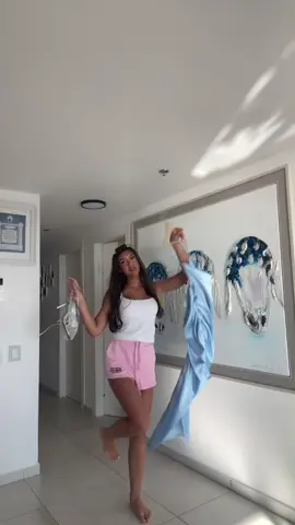 יצא עקום
