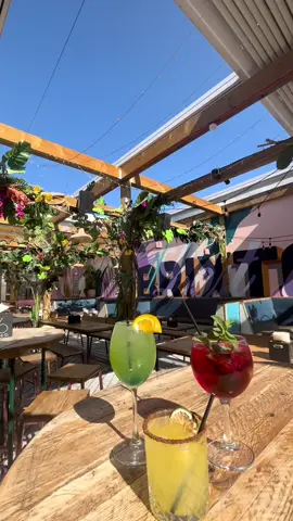 Get your sunshine fix @ Lost in Brixton, SW9 8PS #IncipioGroup #LondonRooftopBars #LostInBrixton #BrixtonBars #LondonBars #RooftopBar #SunnyLondon