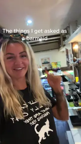1 of 3 jobs 😂😂 #bartender#women#hardworking#blondie#pullingpints #weekendwork#fyp