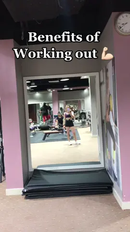 When somebody asked me, Why do you still have to go to the gym? Here's my response. ❤️💪🏻 #kuwait🇰🇼 #GymTok #gymotivation #fypシ #pinaypower