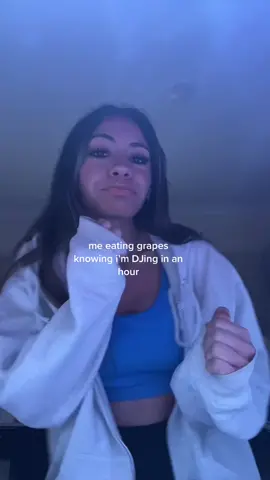 i get so excited to dj, and i love grapes lol🪩🍇🪩🍇🪩🍇 #dj #femaledj #thatsrocky #rocky #djrocky