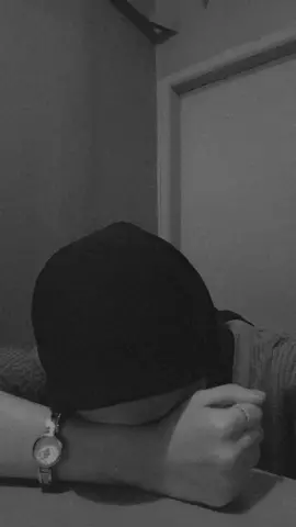 titik ksabaran Wanitaa adalah menangis yg bisa menghilangkan beban pikiran yang terlalu banyakk🥺🥺🥺#sad #wanitakuat #wanitasabar #wanitanangis #permisilewatberandamu