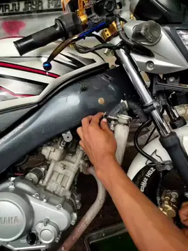 cara kuras radiator motor vixion jupiter mx mx king r15 #fyp #trending #viral #edukasi #bengkelmotor