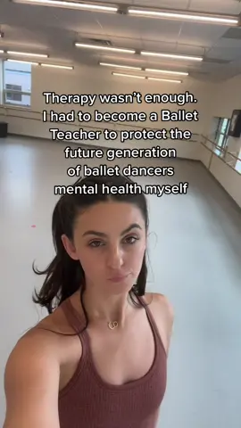 Fine, I’ll do it myself. #ballet #balletdance #therapyisntenough