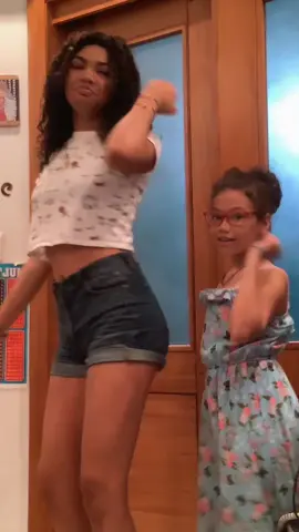 HAHAHAHA LA AMO #sis #fyp #tallgirl