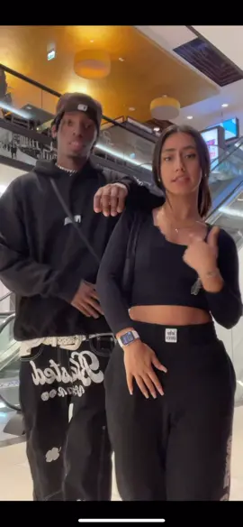 Looking for a boyfriend👀#fyfyfyfyfyfyfyfyfyfyfyfyfyfyfyfyfyfy#bigtimerush#boyfriend#goodvibes#dancevideos#asaliraniii#afrodance#dance#fypシ#viral#berlin#mallofberlin#viral