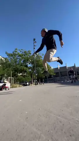 🏄‍♂️Full speed 🚀 #longboarding #longboarddancing #dancingchallenge  @loadedboards @paristruckco